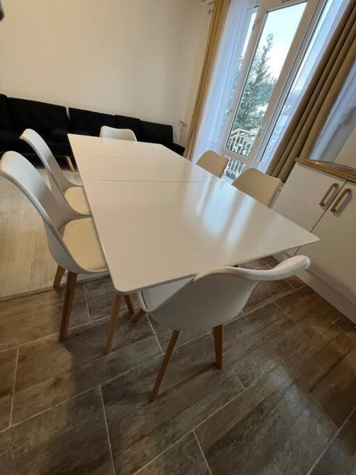 Appartement Style Chalet Standing 2 A 6 Personnes 拉布尔布勒 外观 照片